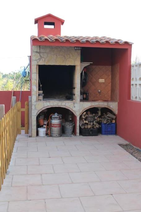 La Casa Del Olivo En Montserrat - Holiday home *
